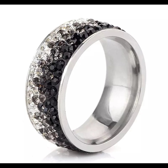 Crystal Stainless Steel Ring NEW Size 7 - 12 - Picture 3 of 3